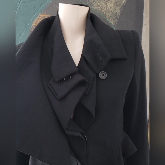 Ann Demeulemeester | Asymmetric Blazer with Oversized-lapel and Zip Details - Picture 11 of 15